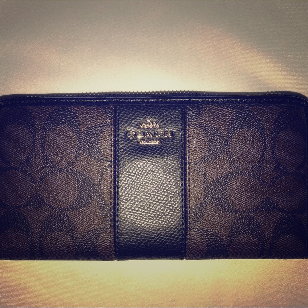 Coach zipper wallet